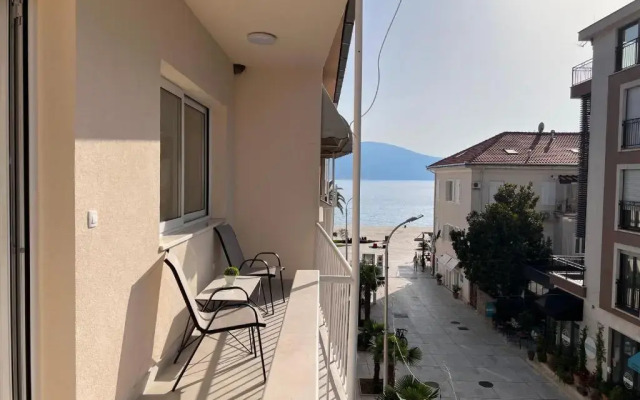 Glam apartment 1BR/Tivat/A step from the beach