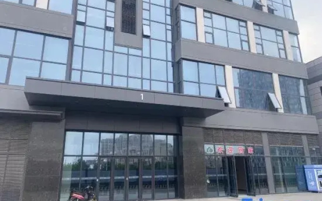 Qingdao Yunfan Scenic Apartment