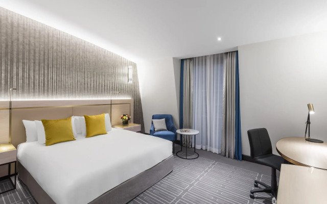 Paradox Sydney