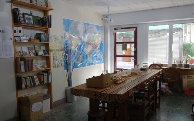 Lawa House - Hostel