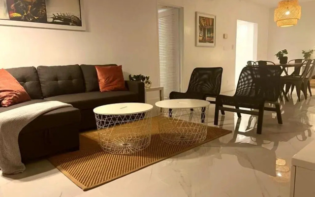 The Tides Condo On Hollywood