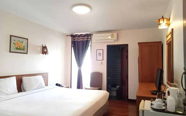 Sri-Pat Guesthouse