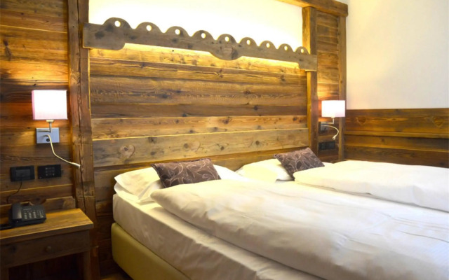 AlpHoliday Dolomiti Wellness