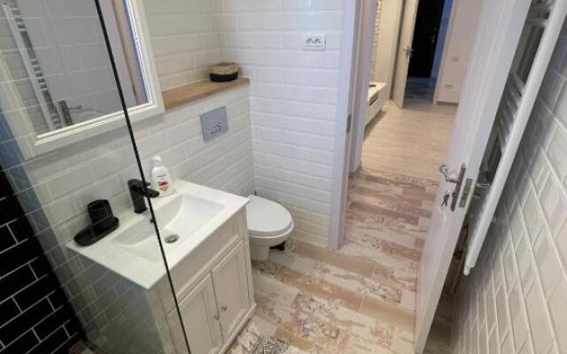 Robert’s Brilliant Apartament