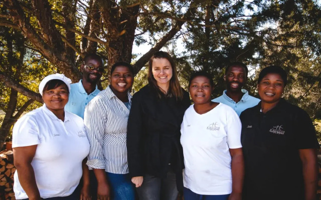 A Hilltop Country Retreat