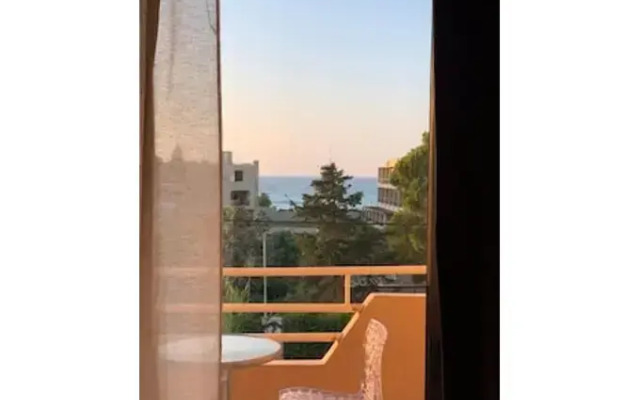 Dioni Hotel