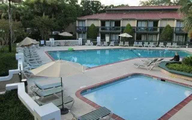S.R. Hotel
