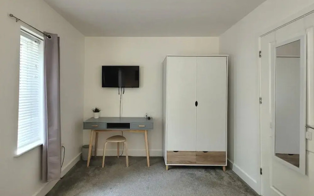 House of 4 Chimneys by Your Lettings UK