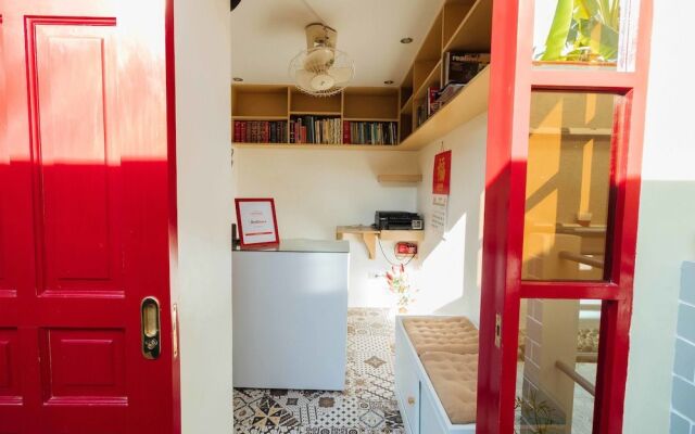 RedDoorz Plus @ Ruby Las Pinas Weekly Stay