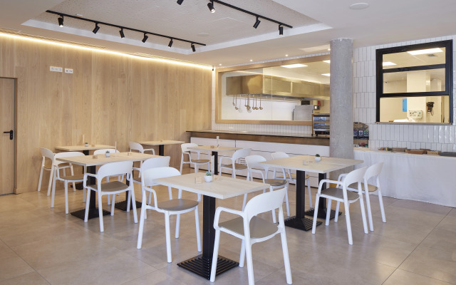 Iraipe Logroño Hotel