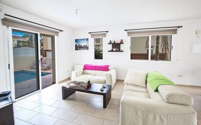 Cyprus Villa Near the Beach, Paralimni Villa 1198