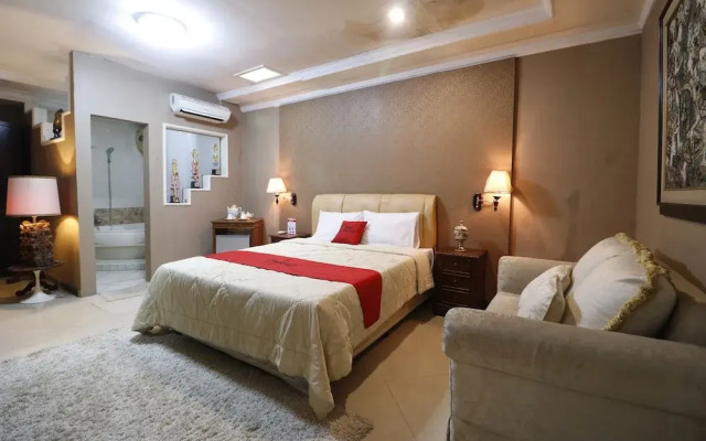 RedDoorz Plus @ Jalan Dharmawangsa