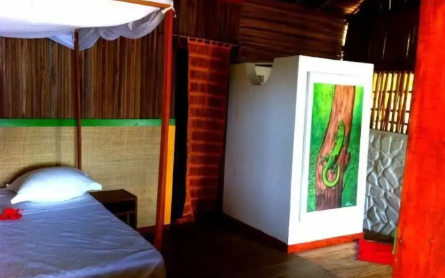 Floraly Komba Hôtel