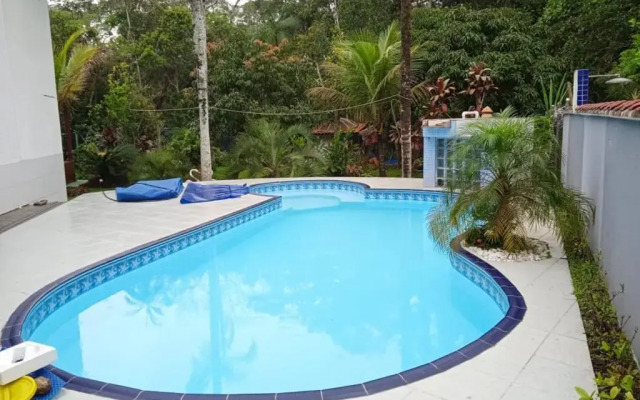 Linda casa com lazer a 500m da praia Guaratuba SP