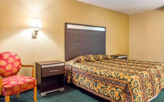 Rodeway Inn Mount Laurel Hwy 73