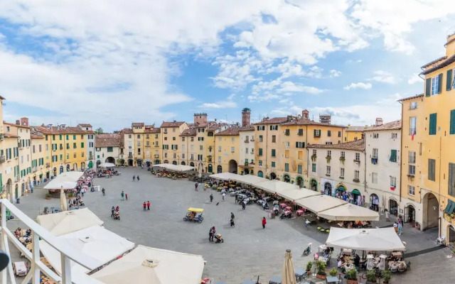 Cecilia House in Lucca