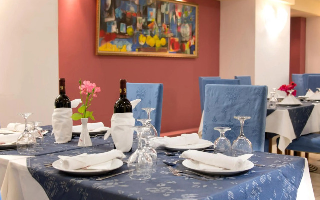 Angelika Pallas Hotel