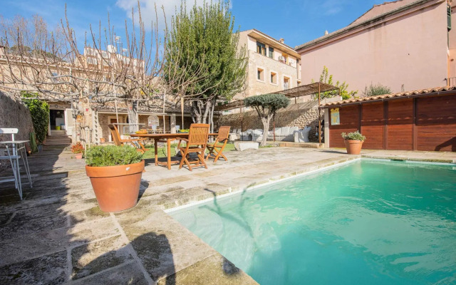 Pintor In Caimari With 3 Bedrooms And 2 Bathrooms