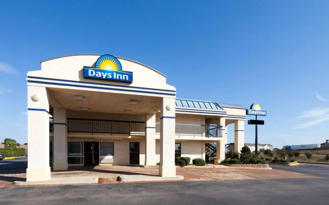 Days Inn West