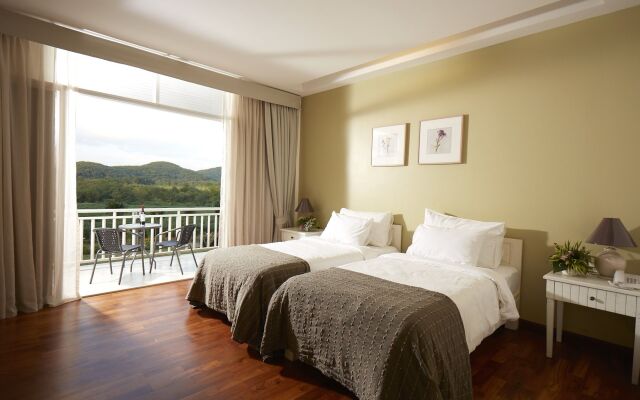 Santosha Health Lifestyle Resort