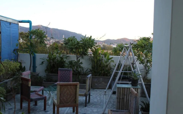 Joey's Hostel