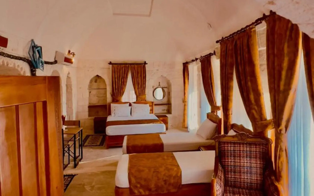 Mons Masius Hotel
