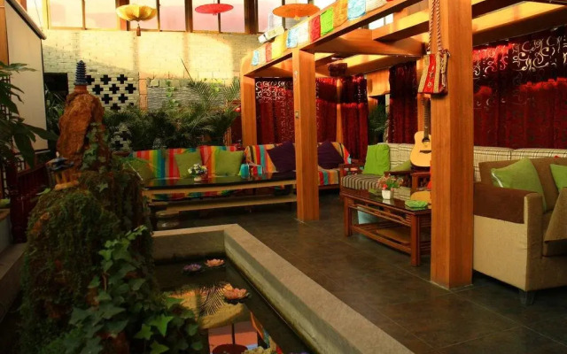 Lanzhou Up in the Wing Youth Hostel