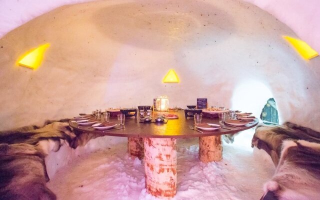 Blacksheep Village Igloo