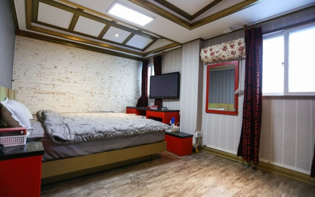 Donghae Daemyung Motel