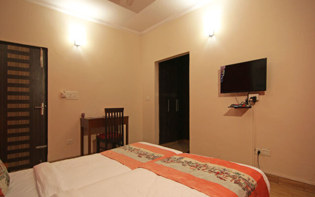 OYO Townhouse 349 Unitech Cyber Park Gurgaon