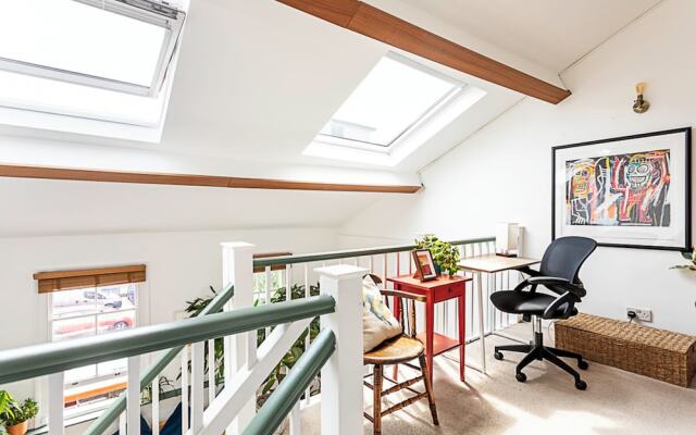 Quirky, Spacious House in the Heart of Hackney