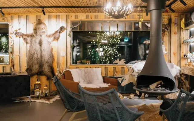 Aito  Igloo & Spa Resort