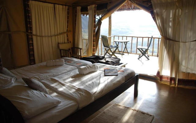 Maili Saba Camp