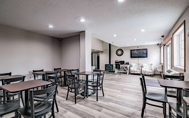 Days Inn by Wyndham Brunswick Bath Area