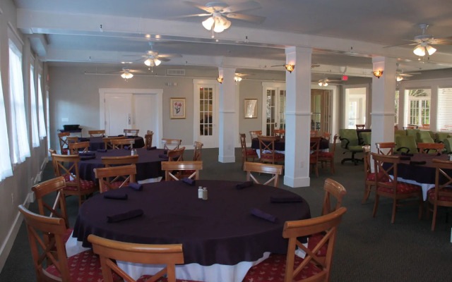 Crystal Bay Hotel