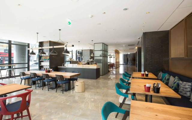 Hotel Indigo Kaohsiung Central Park by IHG