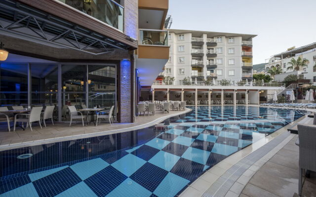 Taç Premier Hotel & Spa