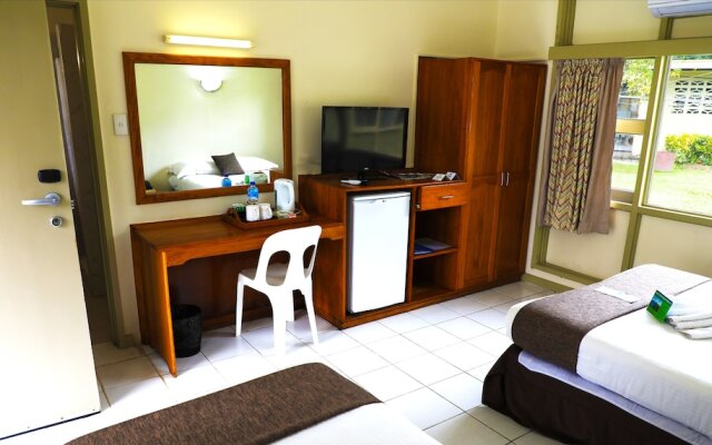 Huon Gulf Hotel & Apartments