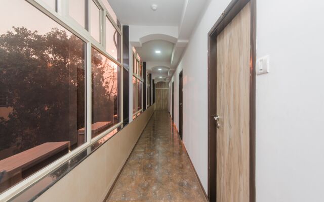 FabHotel Divine Residency