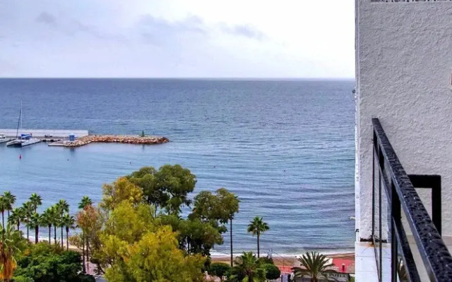 Loft on Marbella Promenade - Skol