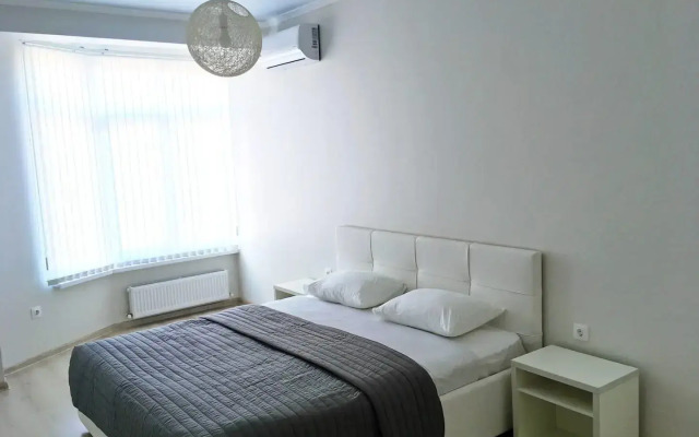 Luna Aparts на проспекте Геленджикский 112