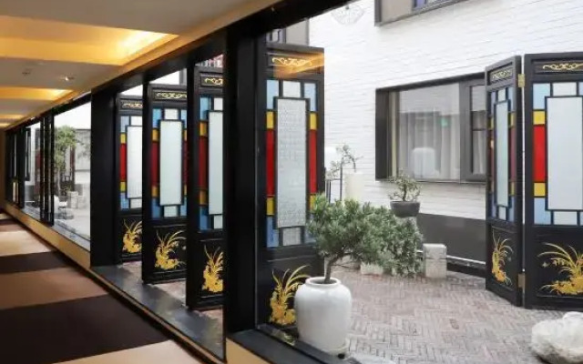 The Yun Collection Guangzhou Yong Qing Fang