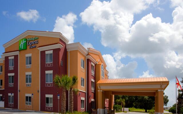 Holiday Inn Express Hotel & Suites Brooksville, an IHG Hotel