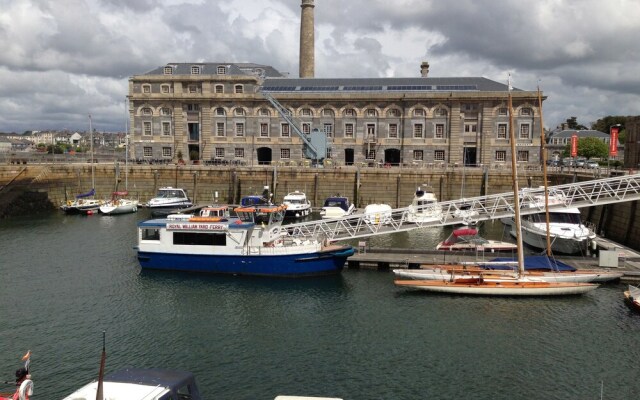 Drakes Wharf @ Royal William Yard