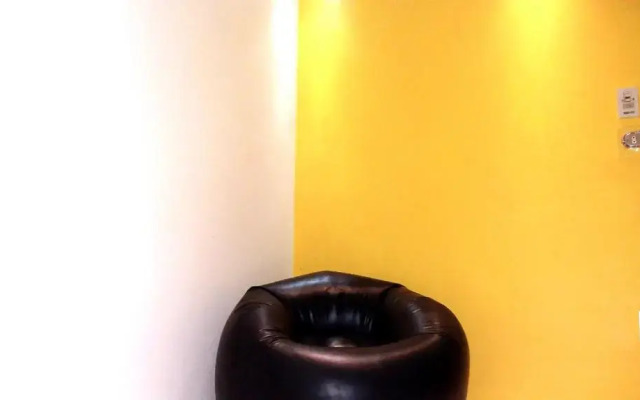 Private Room In Apartment with Sea View