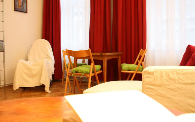 GoVienna Homelike City Apartment