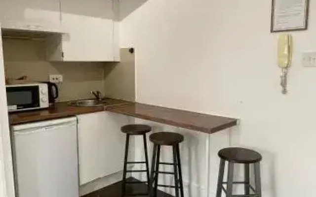 Cromwell Apartments