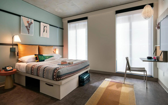 Moxy Portland Downtown