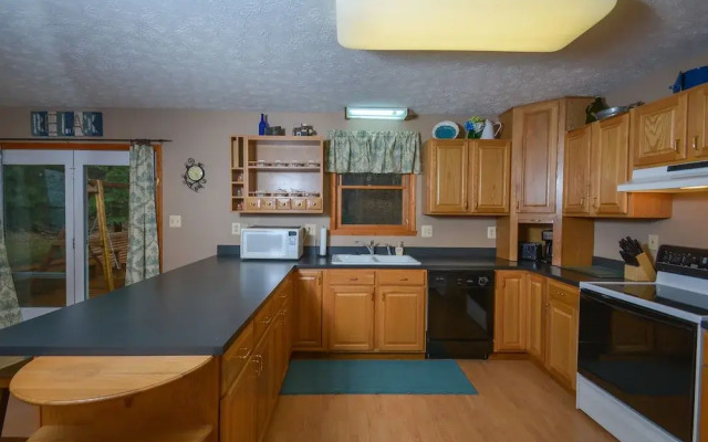 Just About Paradise 5 Bedroom House