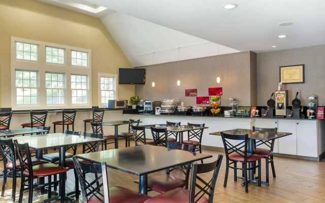 Best Western Plus Cold Spring
